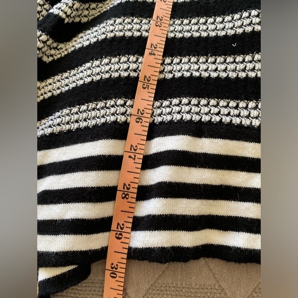 Jones New York Sport Cardigan Sweater Knit Striped Open Front Black White M - Picture 8 of 8